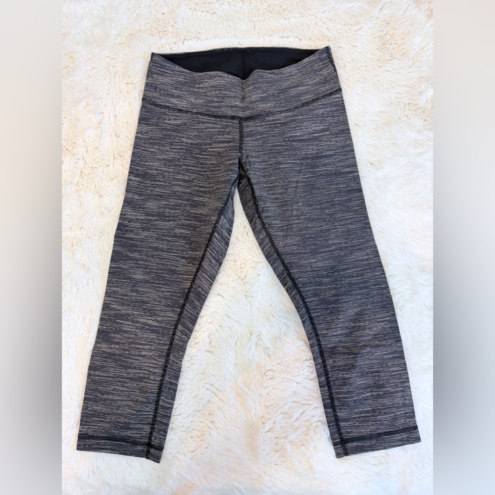 Gray Lululemon Cropped Leggings
